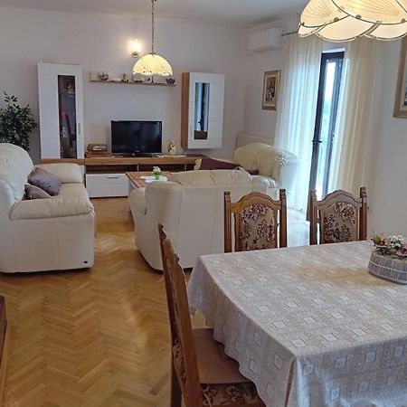 Apartman Ana Bajcici Екстер'єр фото